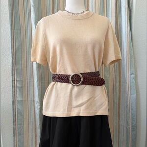 St John Basic Santana Knit Elegant Cream Top 
Back Zipper Old Money